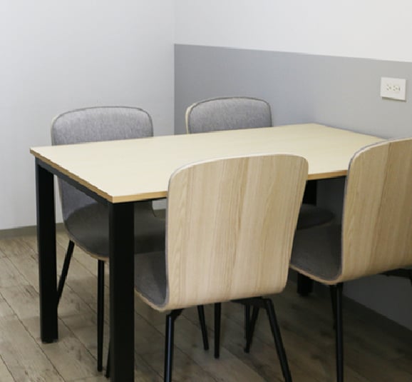 プラスオフィス